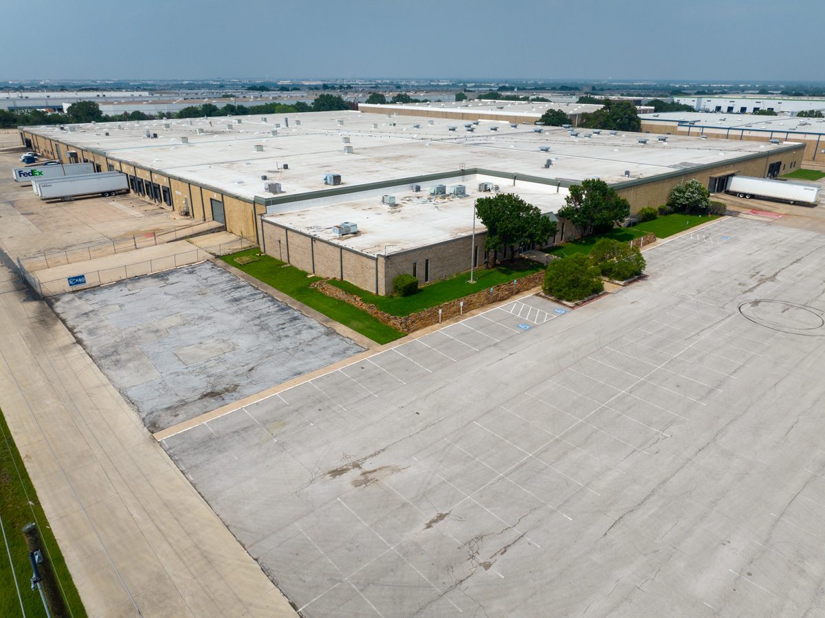 602 Fountain Parkway — oblique aerial, full building massing